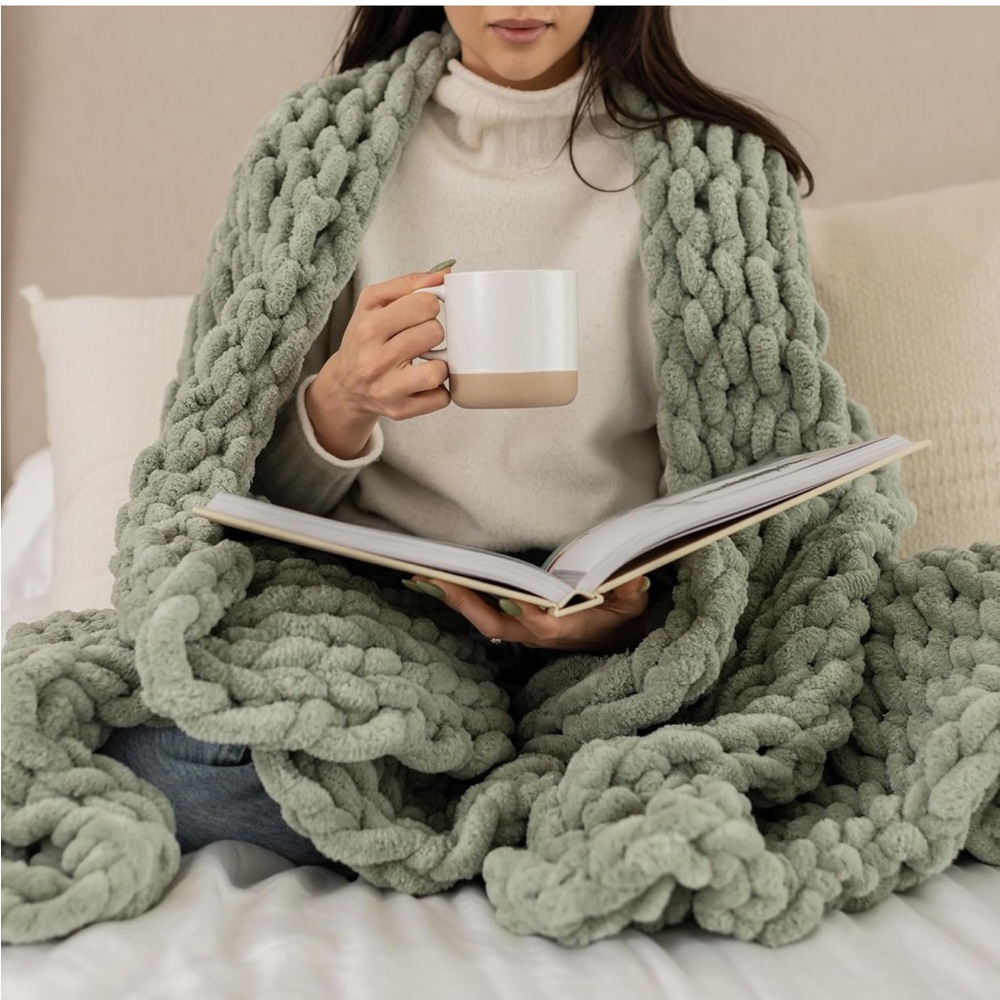 Chunky Knit Sage Green Throw Blanket